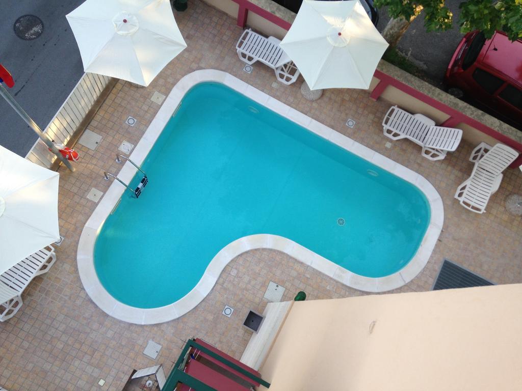 Aron Hotel ริมินี ภายนอก รูปภาพ