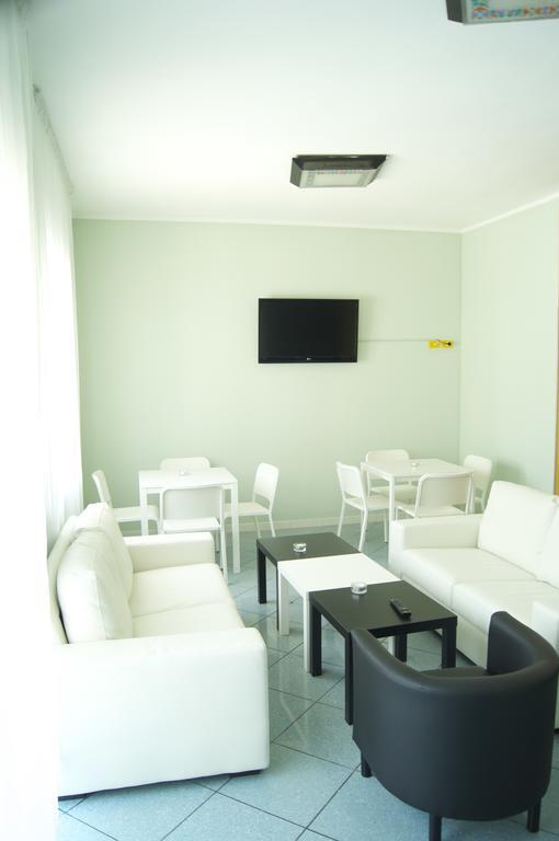 Aron Hotel ริมินี ภายนอก รูปภาพ
