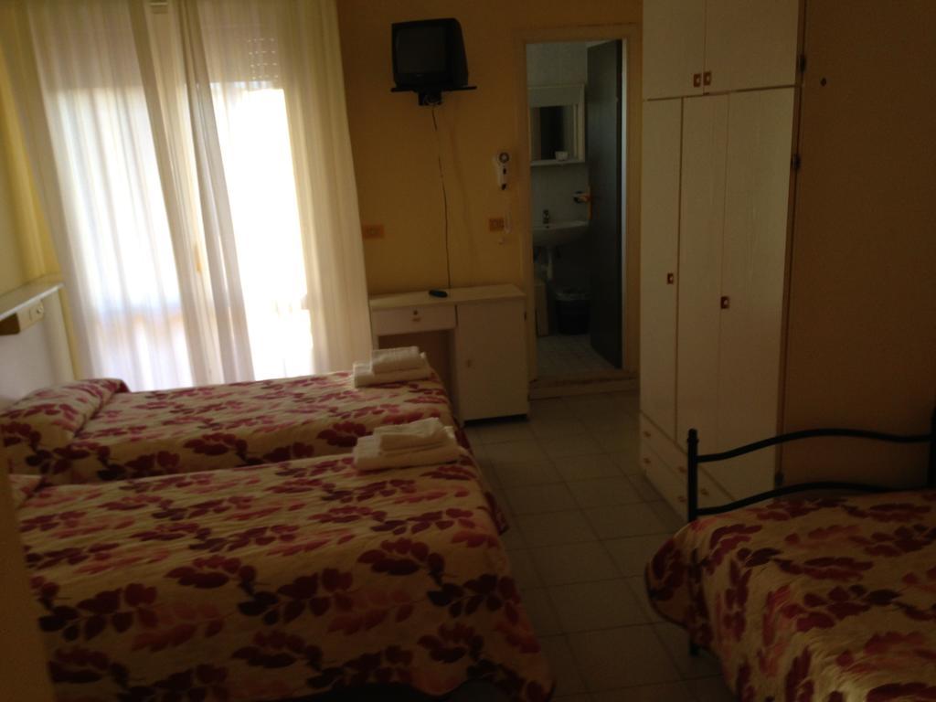Aron Hotel ริมินี ภายนอก รูปภาพ